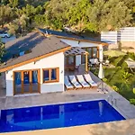 İslamlar 2 Bedroom Secluded With Private Pool Hot Tub *