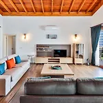 İslamlar 2 Bedroom Secluded With Private Pool Hot Tub Villa