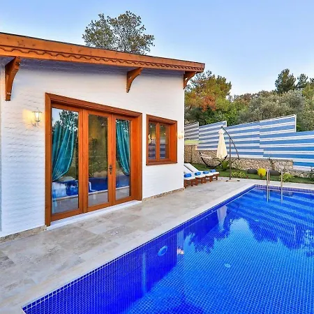 İslamlar 2 Bedroom Secluded With Private Pool Hot Tub Villa Kalkan