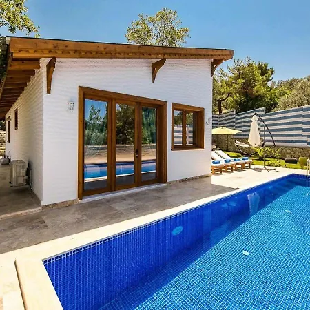İslamlar 2 Bedroom Secluded With Private Pool Hot Tub * Kalkan