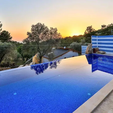 İslamlar 2 Bedroom Secluded With Private Pool Hot Tub *