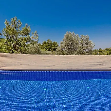 İslamlar 2 Bedroom Secluded With Private Pool Hot Tub *