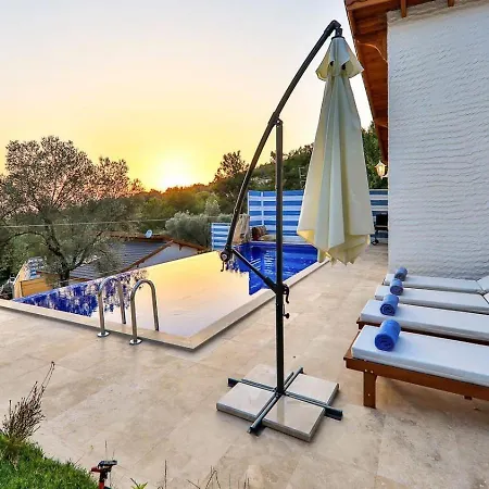 İslamlar 2 Bedroom Secluded With Private Pool Hot Tub * Kalkan
