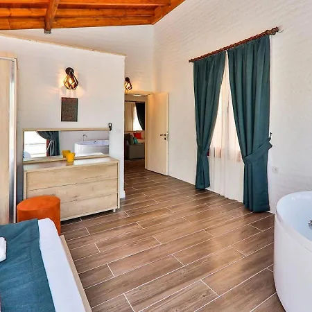 Villa İslamlar 2 Bedroom Secluded With Private Pool Hot Tub