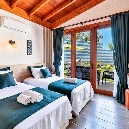 Villa İslamlar 2 Bedroom Secluded With Private Pool Hot Tub *