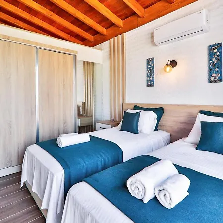 Vila İslamlar 2 Bedroom Secluded With Private Pool Hot Tub Kalkan