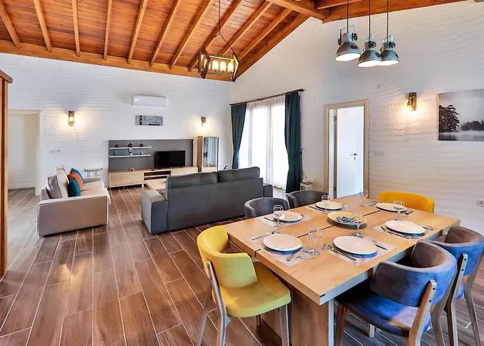 İslamlar 2 Bedroom Secluded With Private Pool Hot Tub *