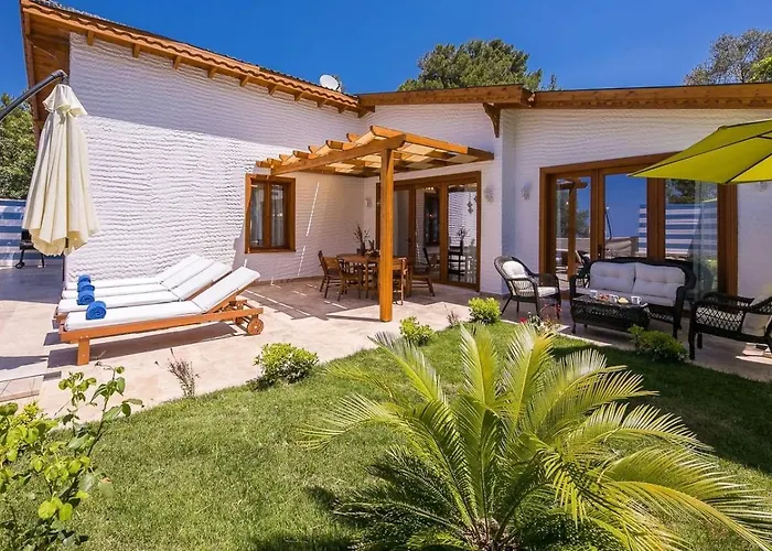 İslamlar 2 Bedroom Secluded With Private Pool Hot Tub 칼칸