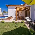 İslamlar 2 Bedroom Secluded With Private Pool Hot Tub