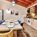 İslamlar 2 Bedroom Secluded With Private Pool Hot Tub * קלקן
