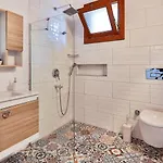İslamlar 2 Bedroom Secluded With Private Pool Hot Tub וילה *