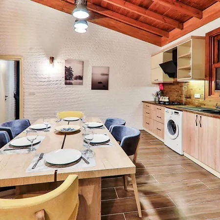 İslamlar 2 Bedroom Secluded With Private Pool Hot Tub * קלקן